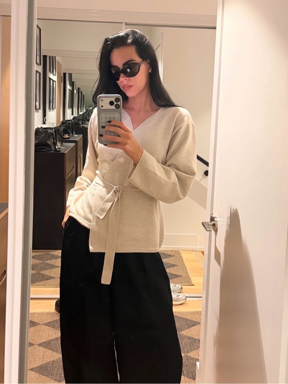 Authentic Tom Ford Oversized black and tortoiseshell Sunglasses